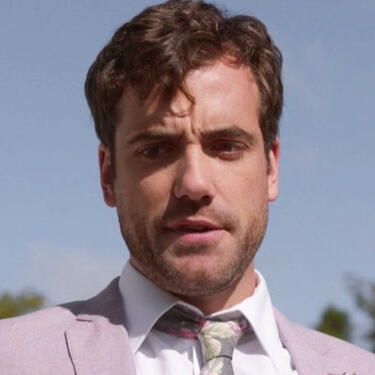 Luke Curran (Lovesick)